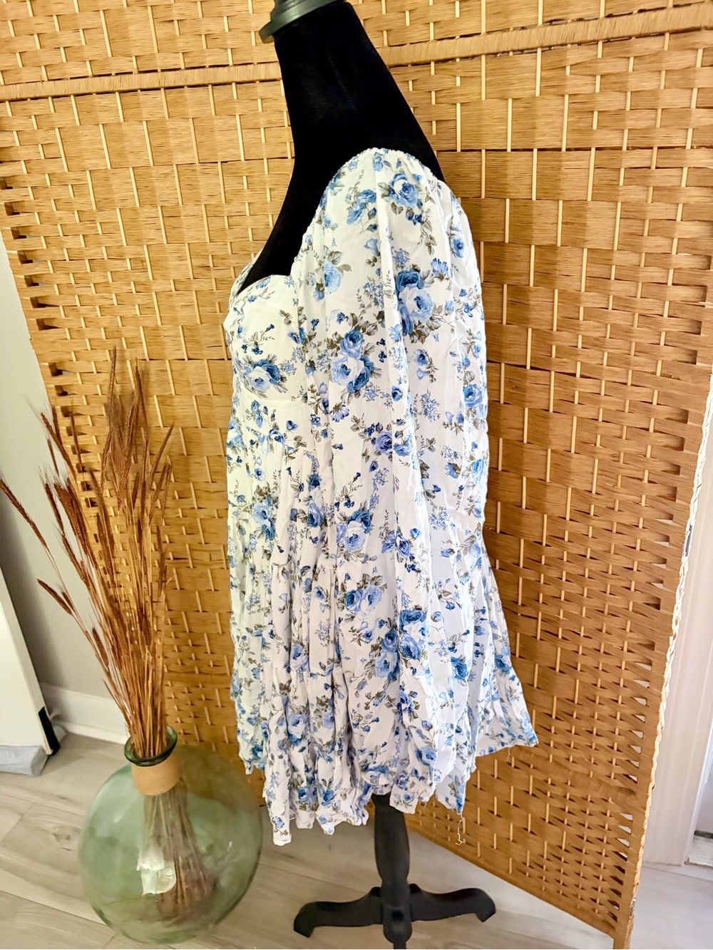 Altar'd State White Dress with Blue Floral Print Mini - Picture 5 of 9